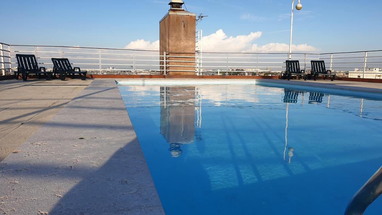 Apart Lisbon Pool Metro Garage ภายนอก รูปภาพ