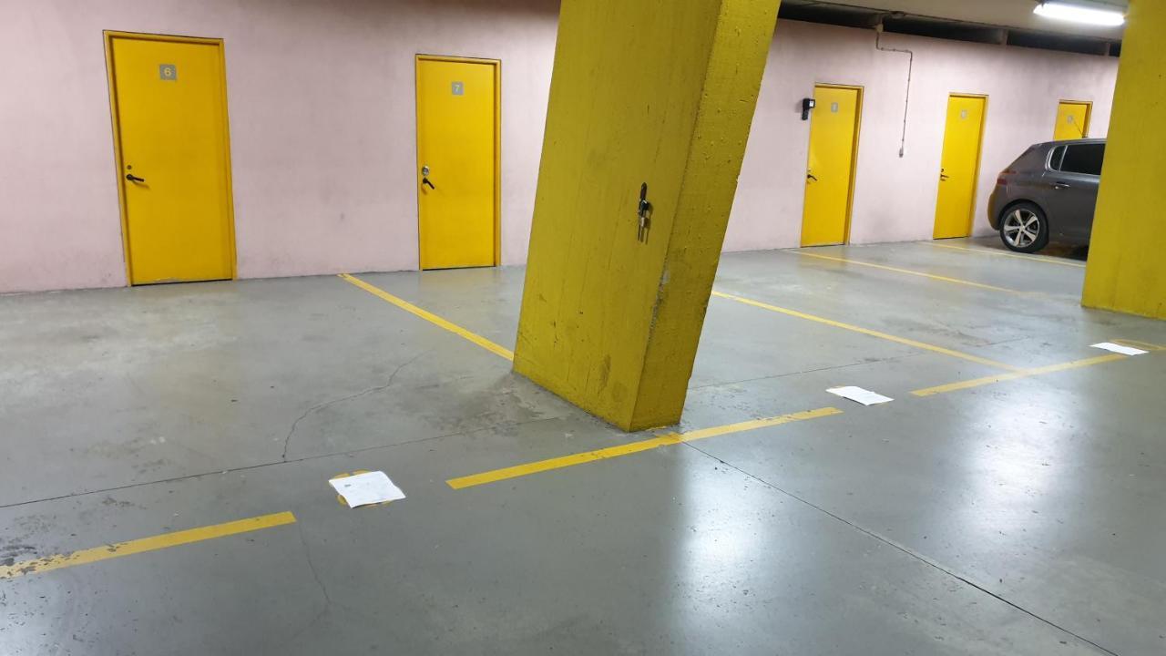 Apart Lisbon Pool Metro Garage ภายนอก รูปภาพ