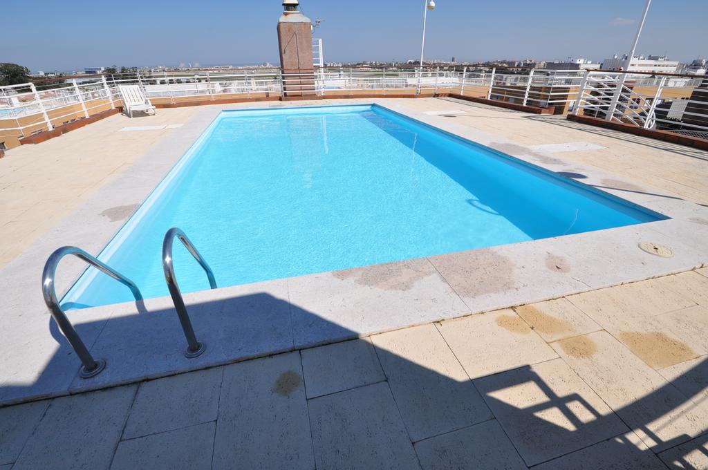 Apart Lisbon Pool Metro Garage ห้อง รูปภาพ